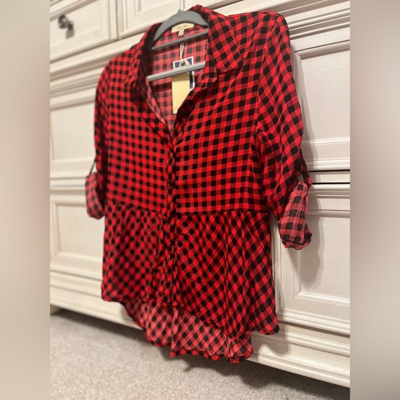 NWT love notes plaid button down, high-low shirt size small - Picture 3 of 4